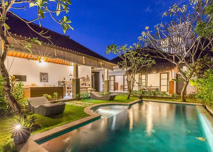 Charming 3 Bedroom Villa In Seminyak Oberoi