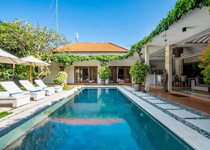 Central Seminyak Villa Martini