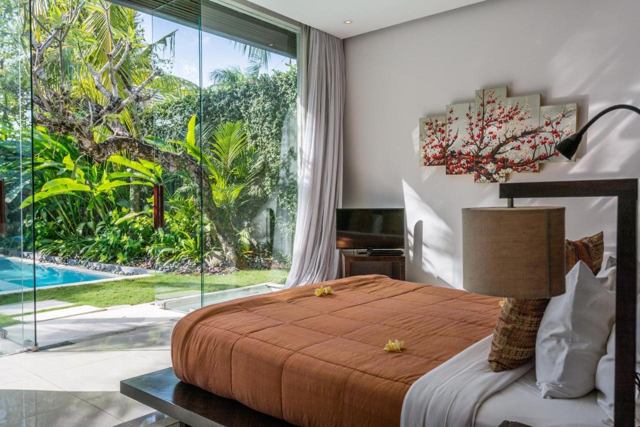 Kembali * Seminyak