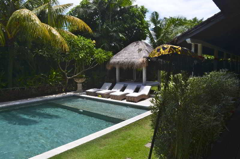 Karisa Boutique Taman percutian Seminyak (Bali)