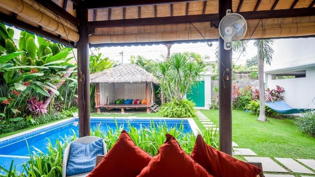 Peekaboo * Seminyak (Bali)