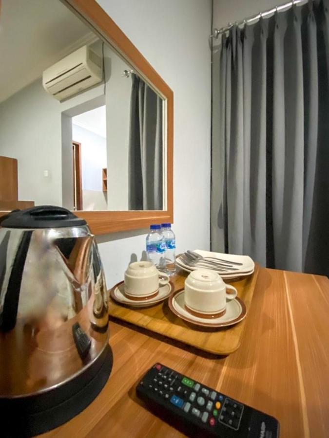 Prada Hotel 2*