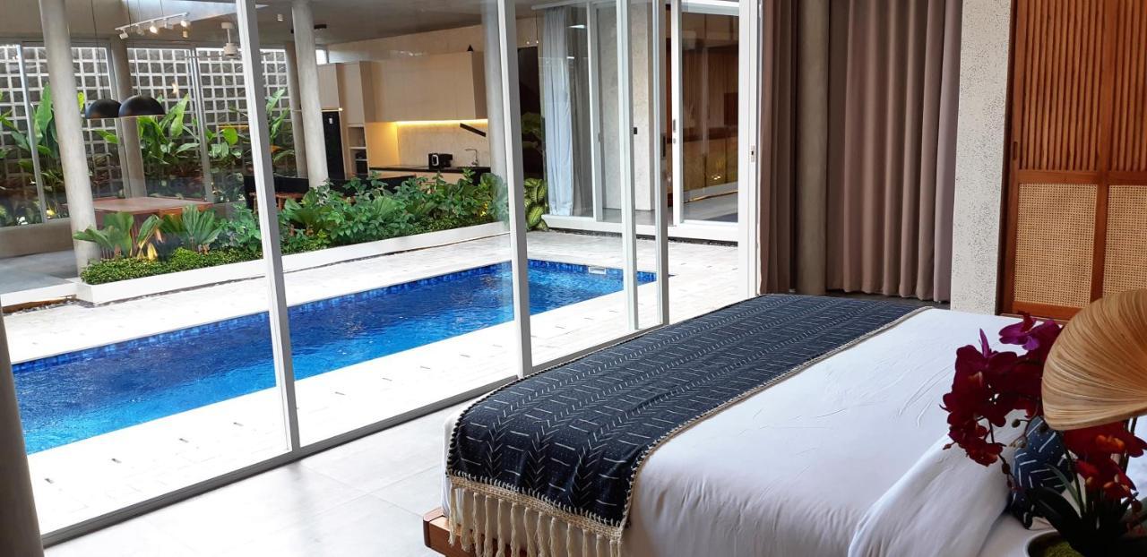 Teejay - Architect-designed Luxury In Perfect Petitenget Location Villa *