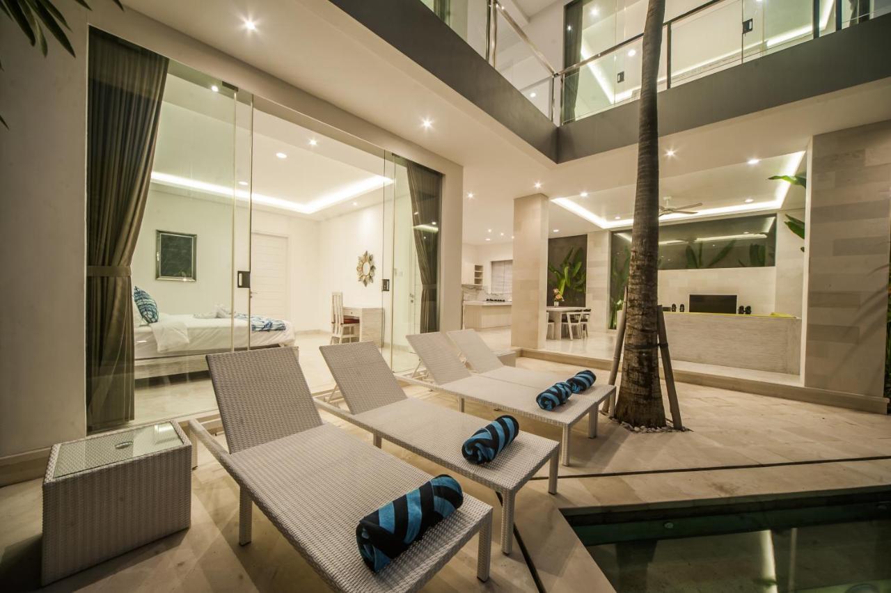 Villa Bunga-bunga Kecil C *