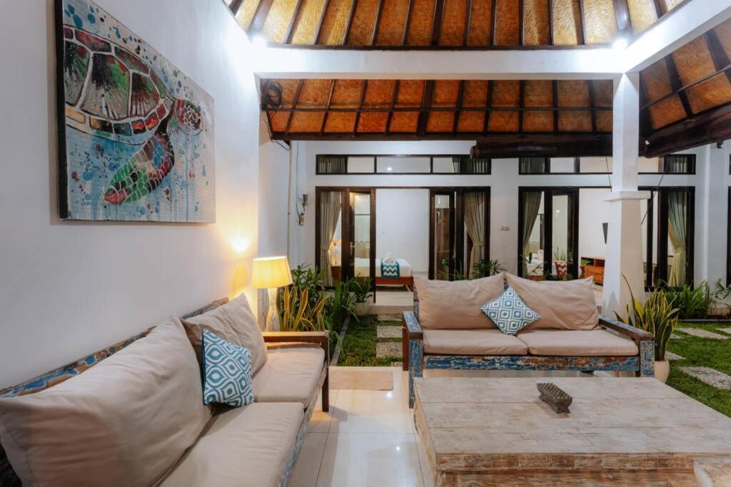 Penny Seminyak (Bali)