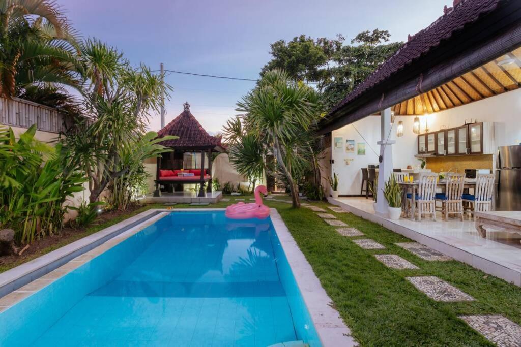 Penny * Seminyak (Bali)