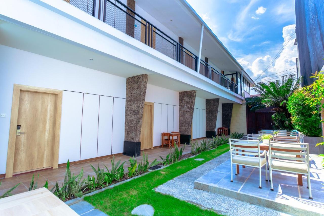 Lega Legi Town House By The Lavana