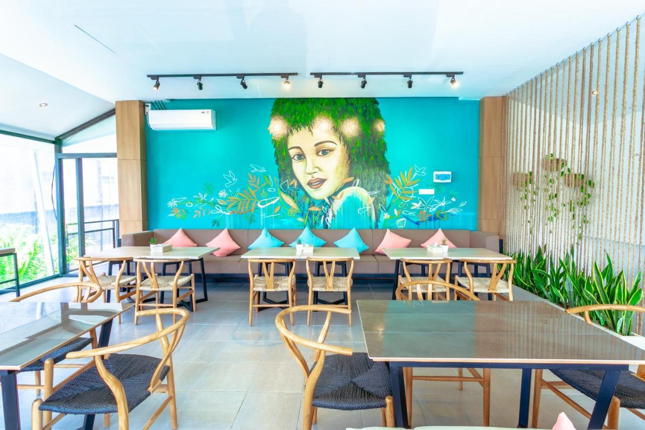 Lega Legi Town House By The Lavana * Seminyak (Bali)