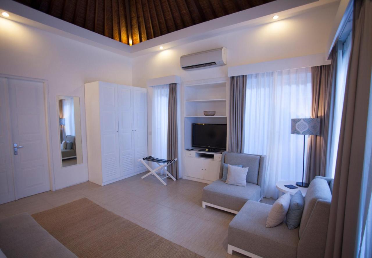Lakshmi Luxury Villas, Walk To The Beach And Shopping Villa *