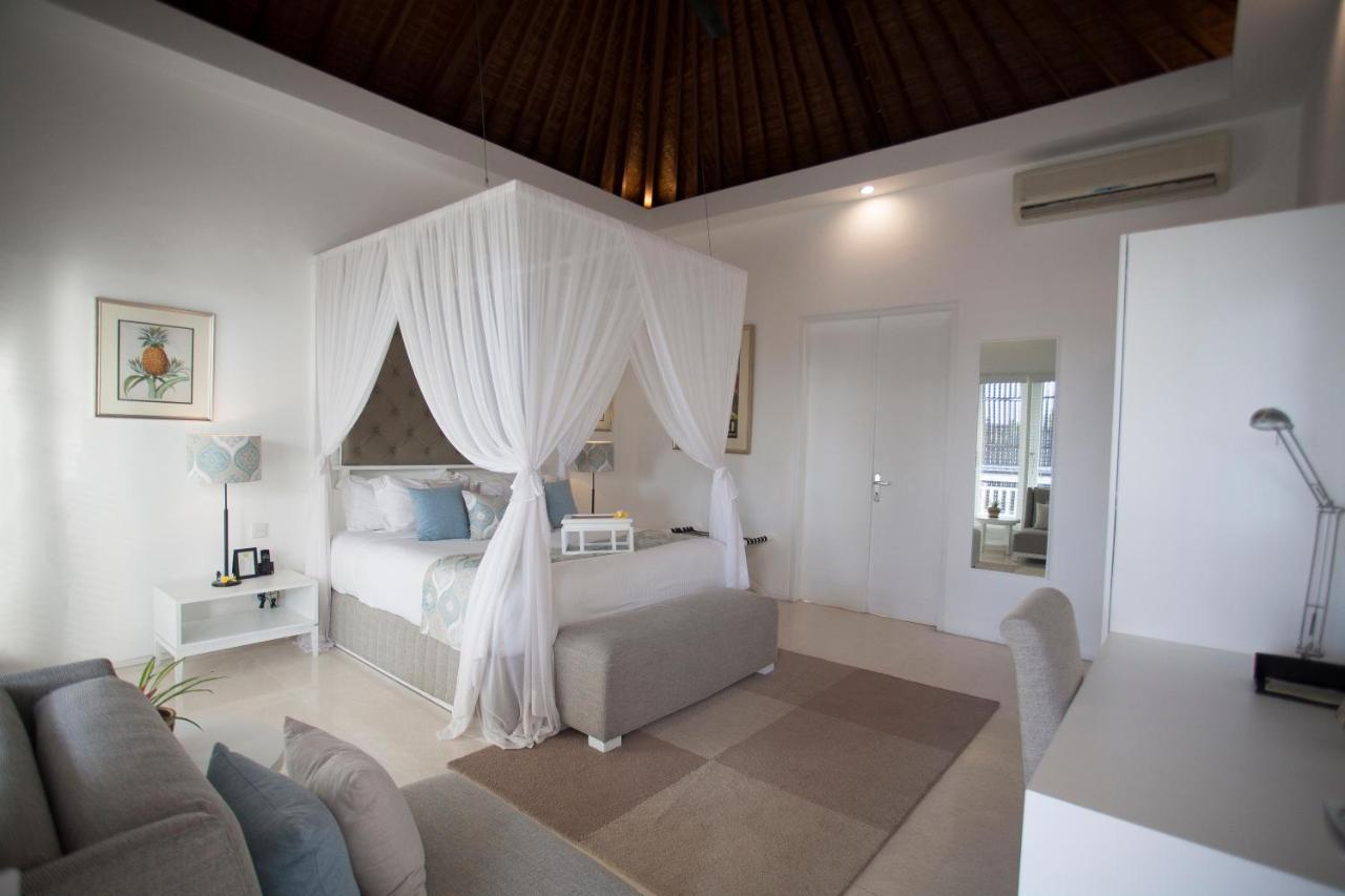 Villa Lakshmi Luxury Villas, Walk To The Beach And Shopping