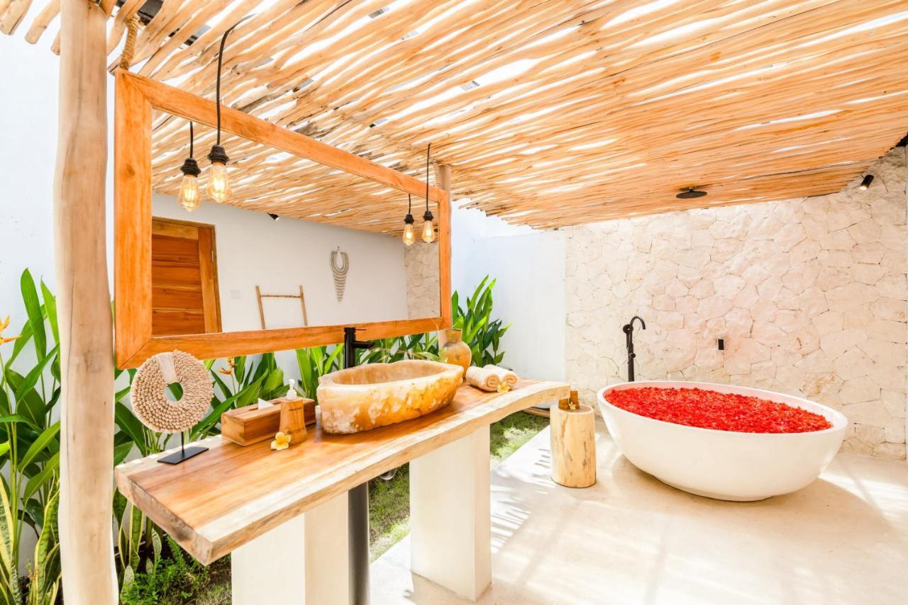Biệt thự Chandika - 4 Bdr With Private Pool, Walk To The