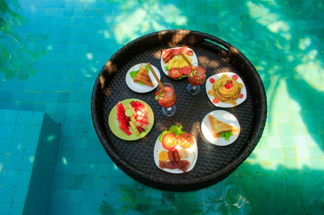 Jam * Seminyak (Bali)
