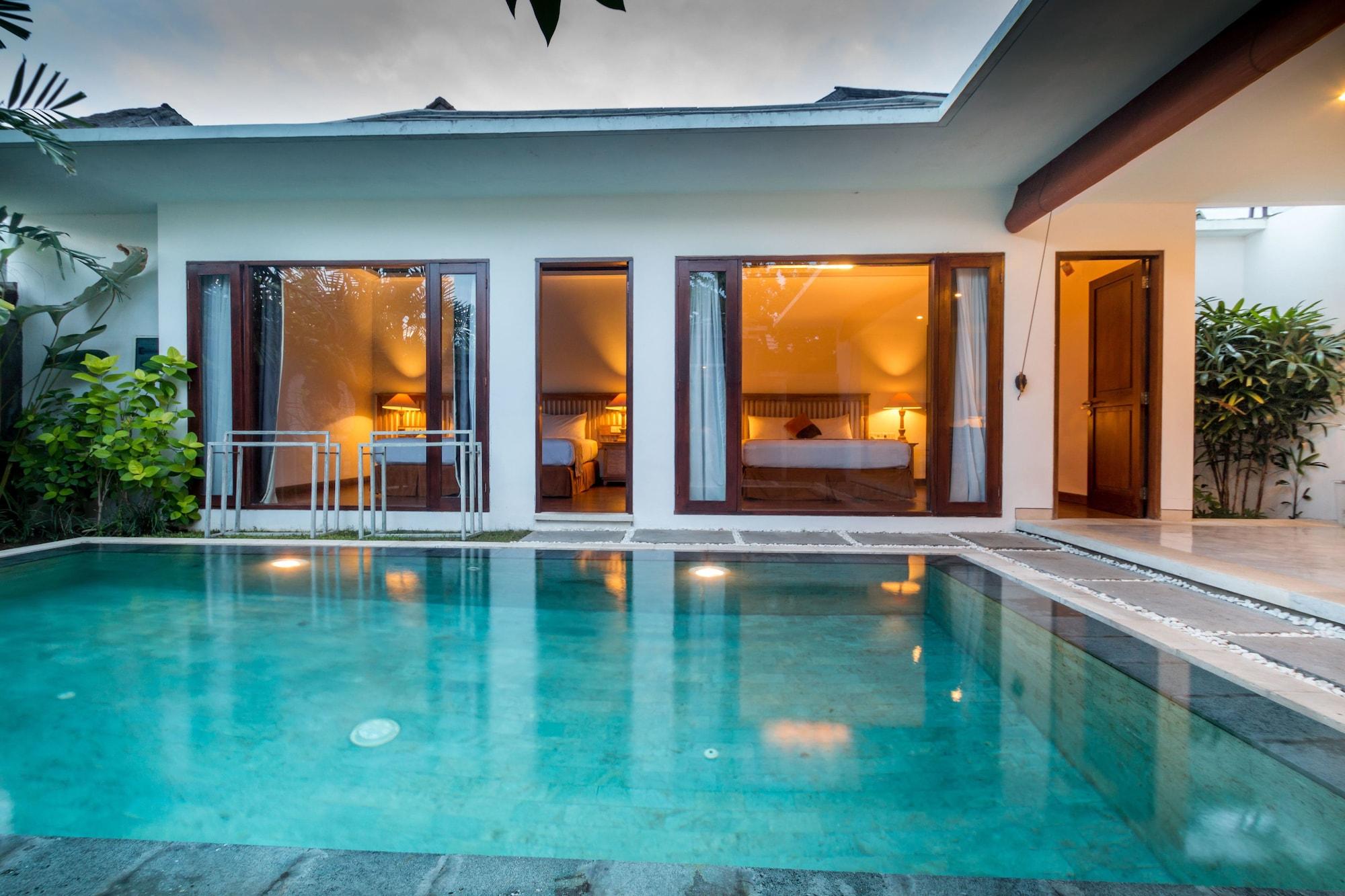 Villa New Sara Seminyak (Bali)