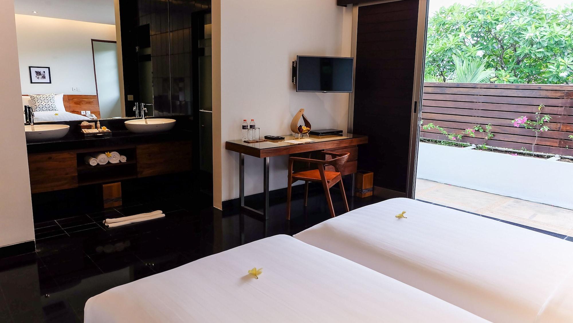 Villa Sun Island Boutique &
