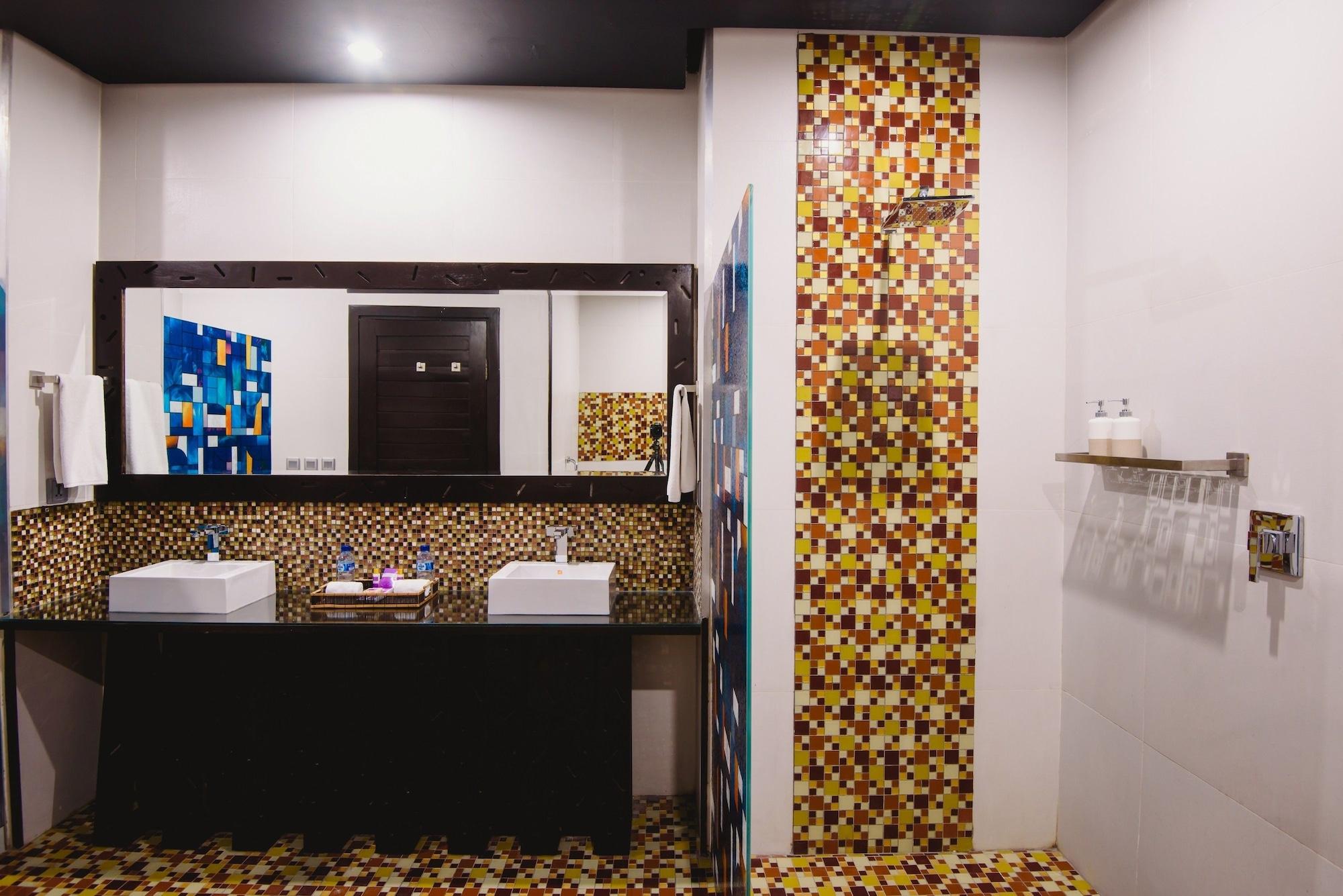 L'amore Bali Hotel 3*