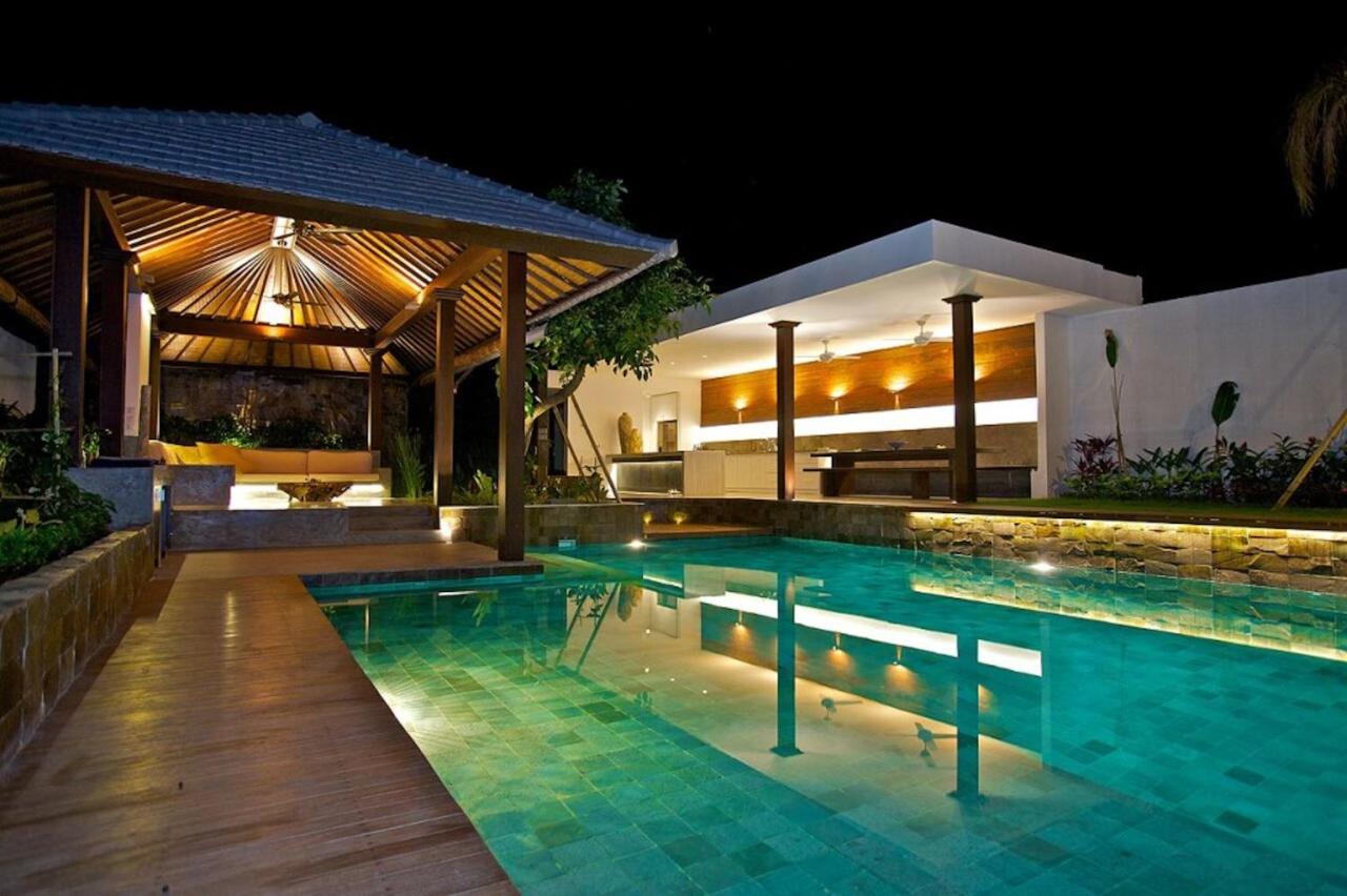 Besok * Seminyak (Bali)