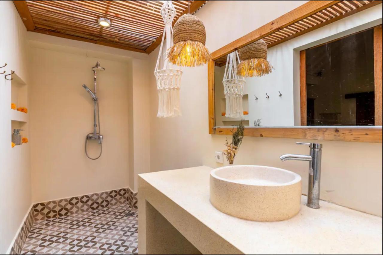 Villa Oma - A Tropical Sanctuary Of *