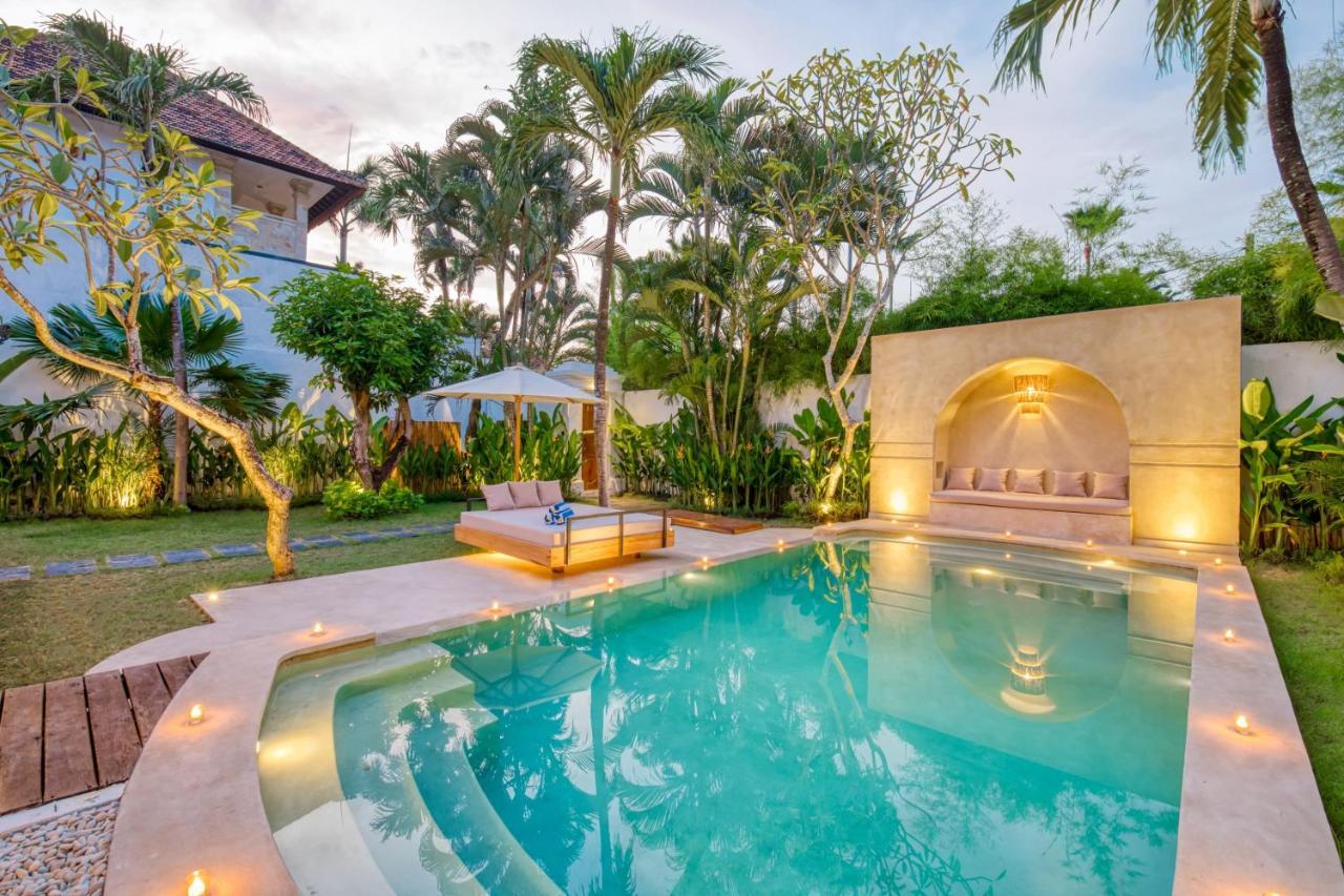 Chandika - 4 Bdr With Private Pool, Walk To The Biệt thự Seminyak (Bali)