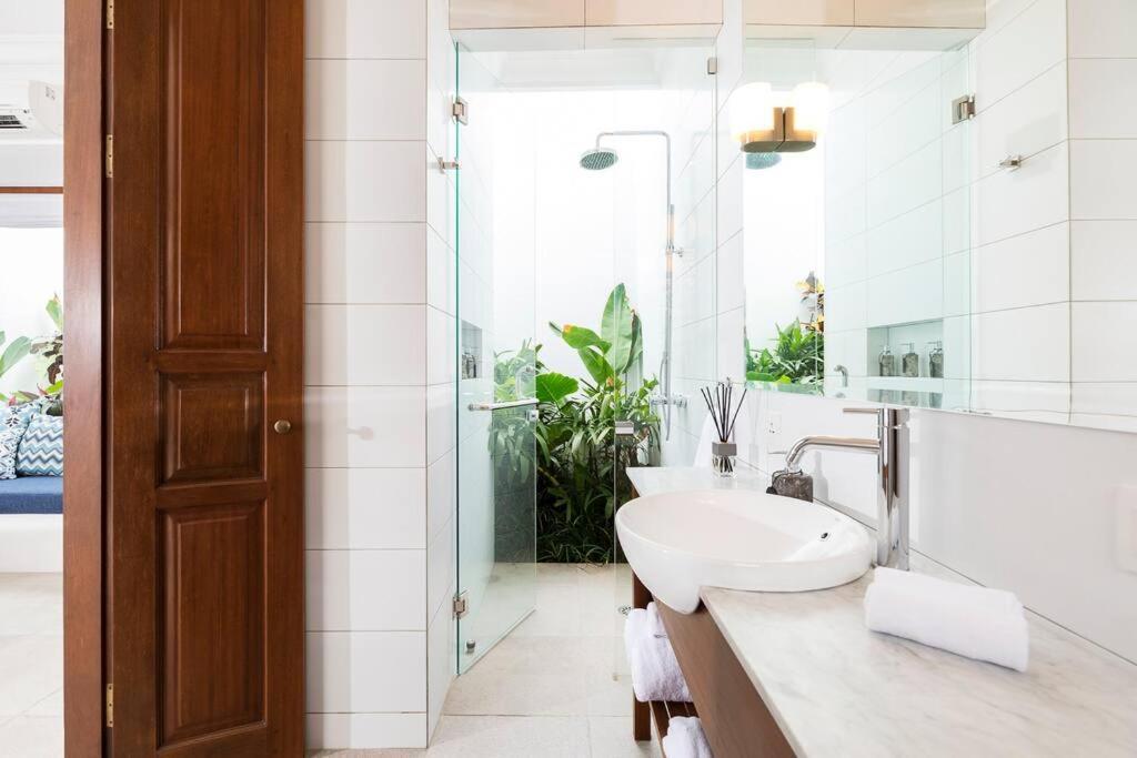 Sintra - 2 Bedroom Luxury In Tranquil Location, Walk To Villa Seminyak (Bali)
