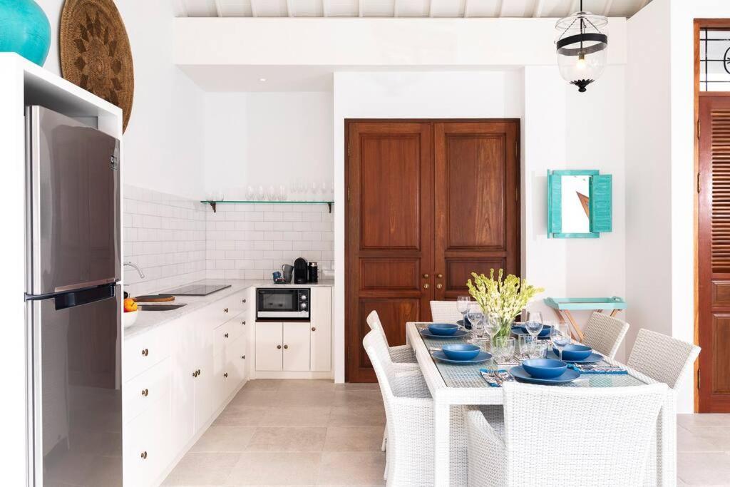 Villa Sintra - 2 Bedroom Luxury In Tranquil Location, Walk To