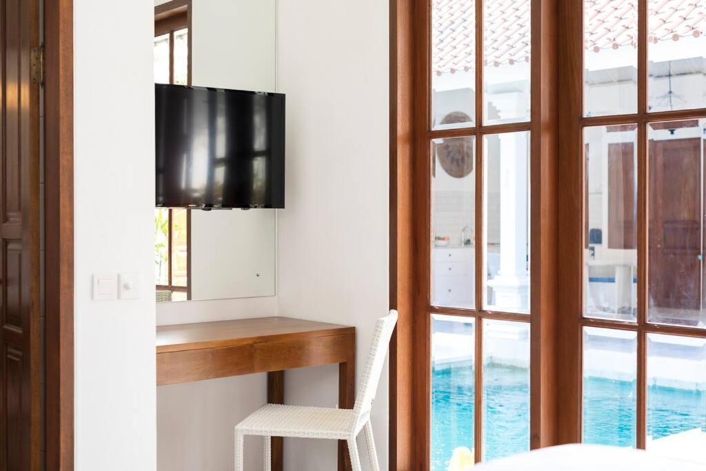 Villa Sintra - 2 Bedroom Luxury In Tranquil Location, Walk To