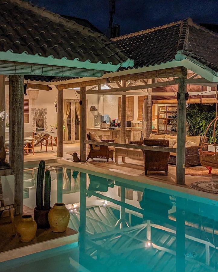 Cocowhite Seminyak (Bali)