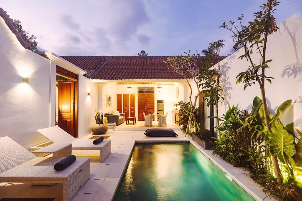 Casa Sintra - Romantic, Tranquil Hideaway, Walk To Seminyak (Bali)