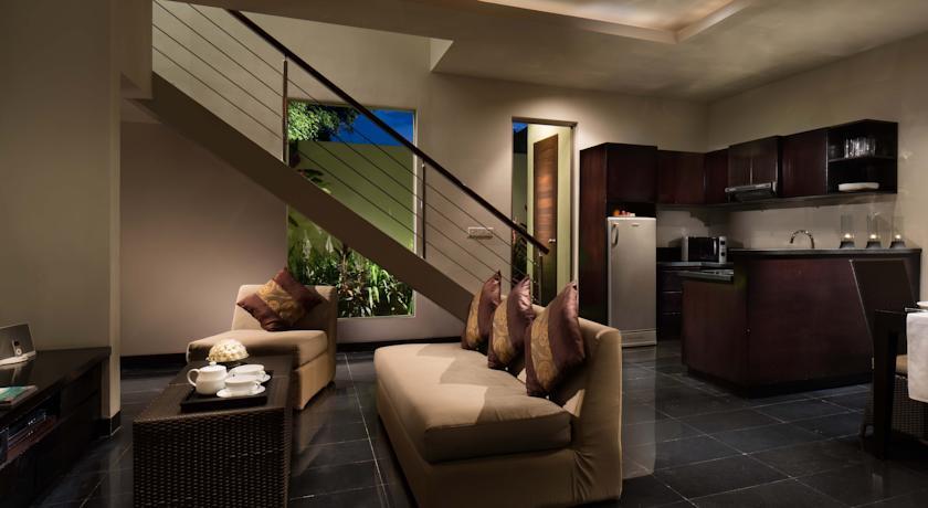 Sun Island Boutique & Villa