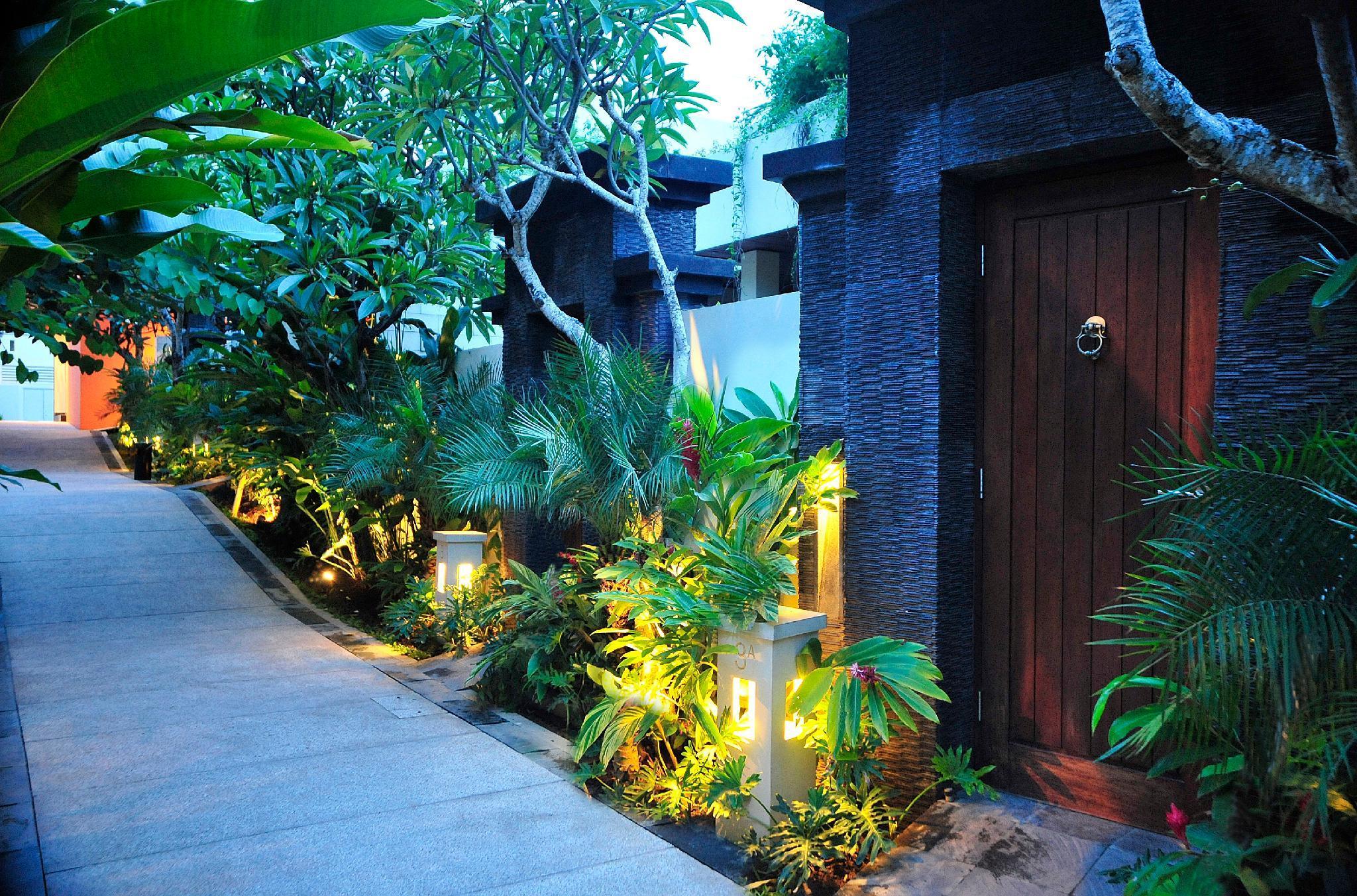 Sun Island Boutique &