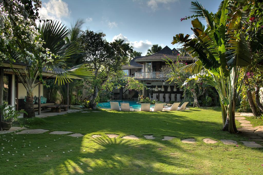 Phinisi - Villa Seminyak (Bali)