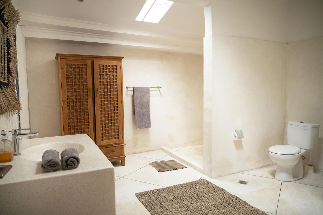 Tropical 3bdr Poolvilla In Heart Of * Seminyak (Bali)
