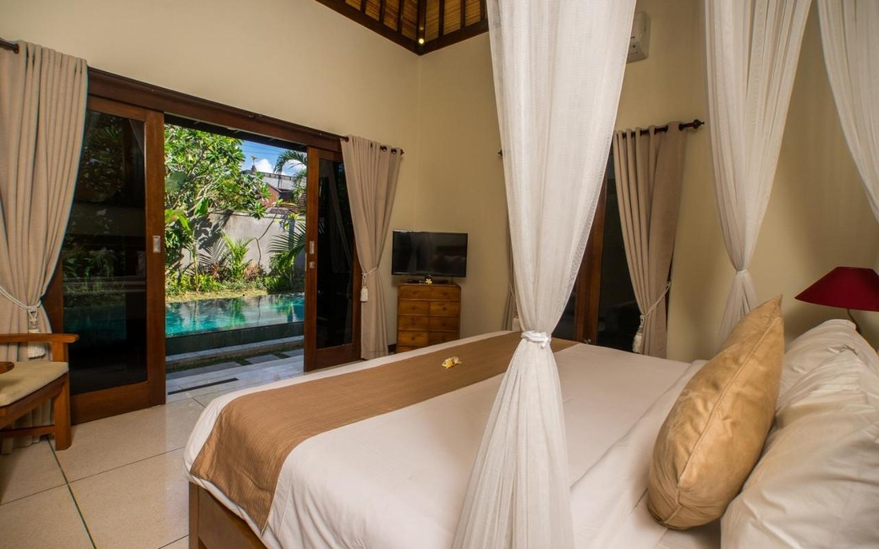 Md 3 Bedroom, Sunny Pool In Eat St Location *