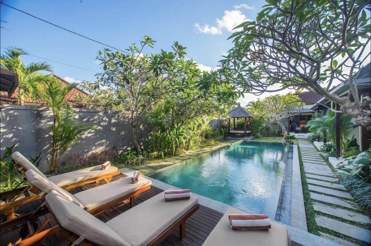 Md 3 Bedroom, Sunny Pool In Eat St Location Villa Seminyak