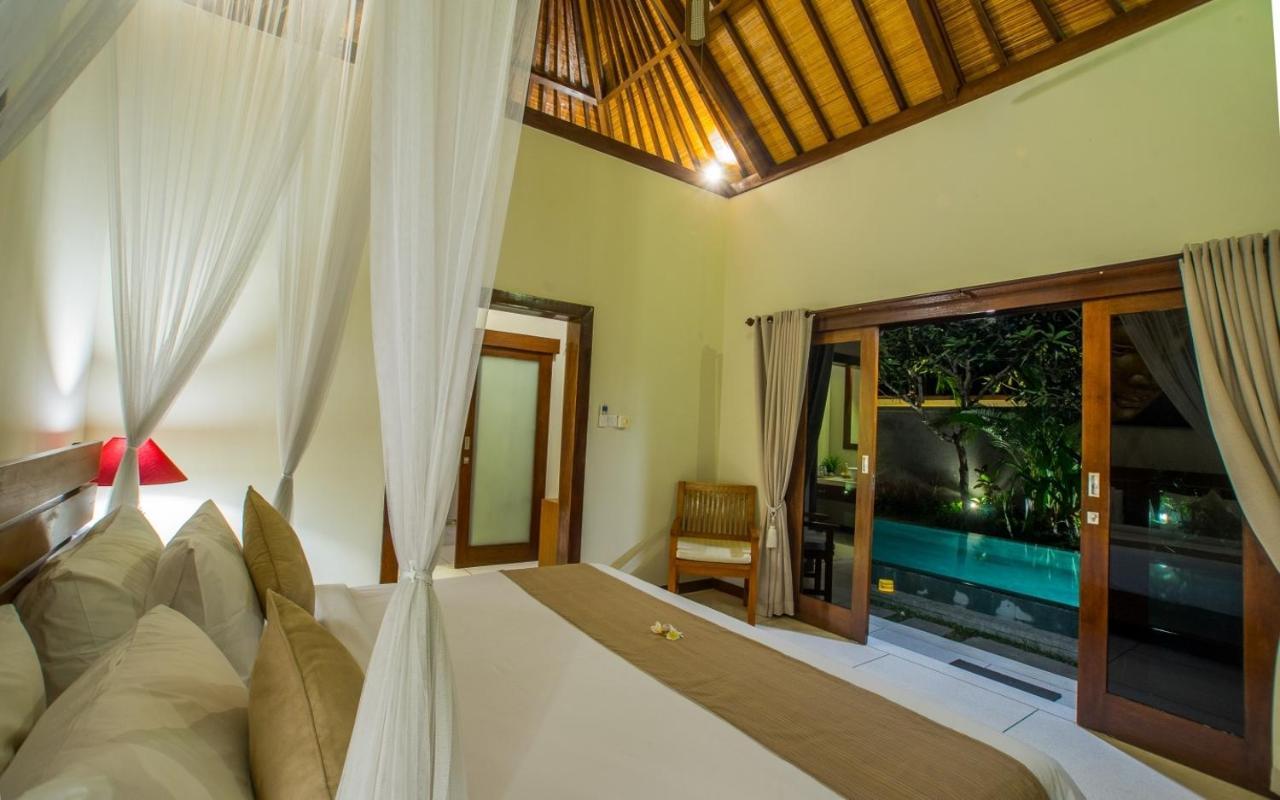 Villa Md 3 Bedroom, Sunny Pool In Eat St Location Seminyak
