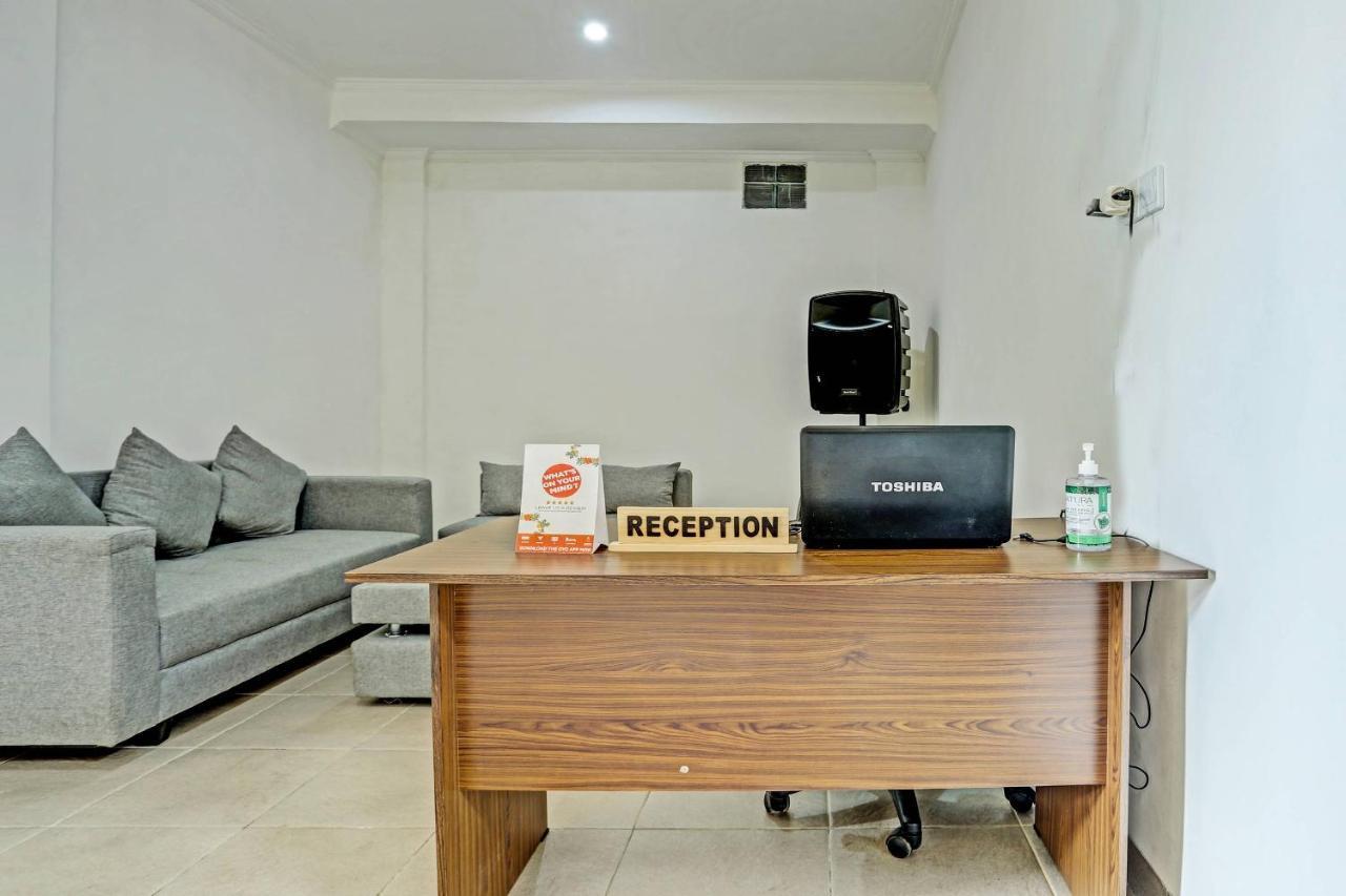 Khách sạn Oyo 91080 Kubu D&d Seminyak (Bali)
