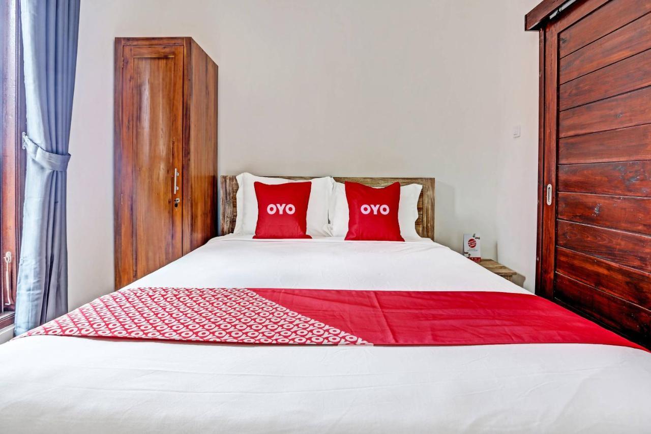 Khách sạn Oyo 91080 Kubu D&d