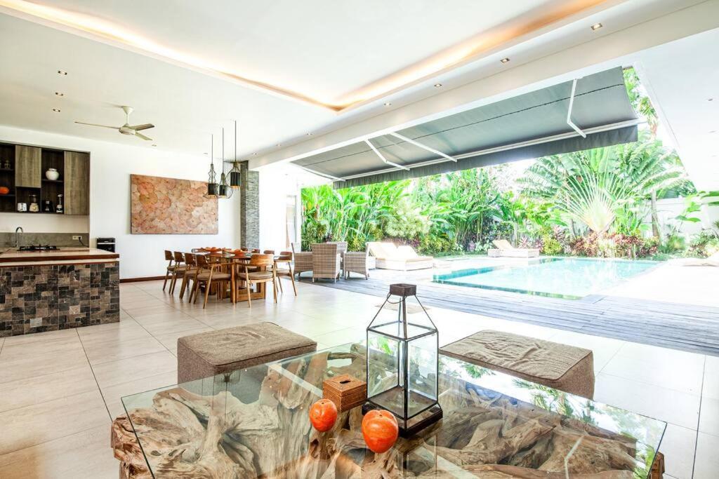 Villa Nikko I - Bidadari - Stunning 4-bdr In