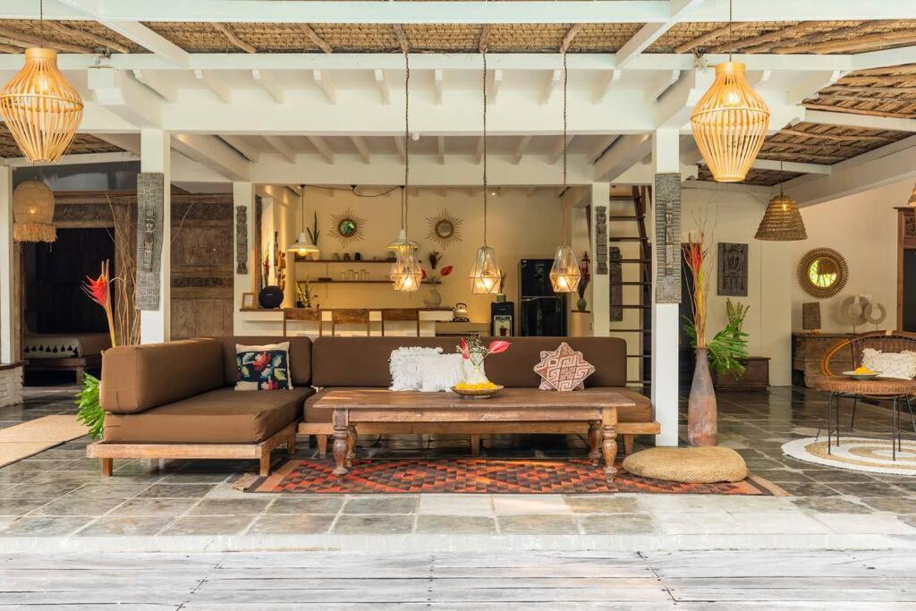 Oma - A Tropical Sanctuary Of