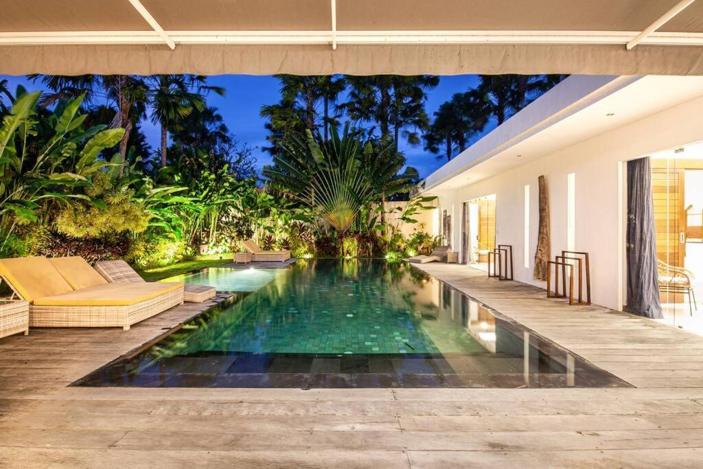 Nikko I - Bidadari - Stunning 4-bdr In Seminyak (Bali)