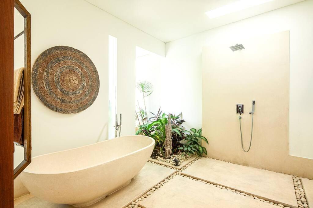 Villa Nikko I - Bidadari - Stunning 4-bdr In Seminyak (Bali)