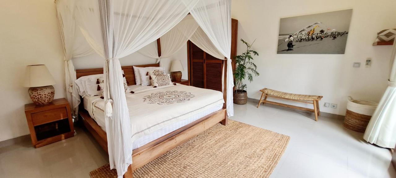 3bdr Batu Belig, 5mins To Beach * Seminyak (Bali)