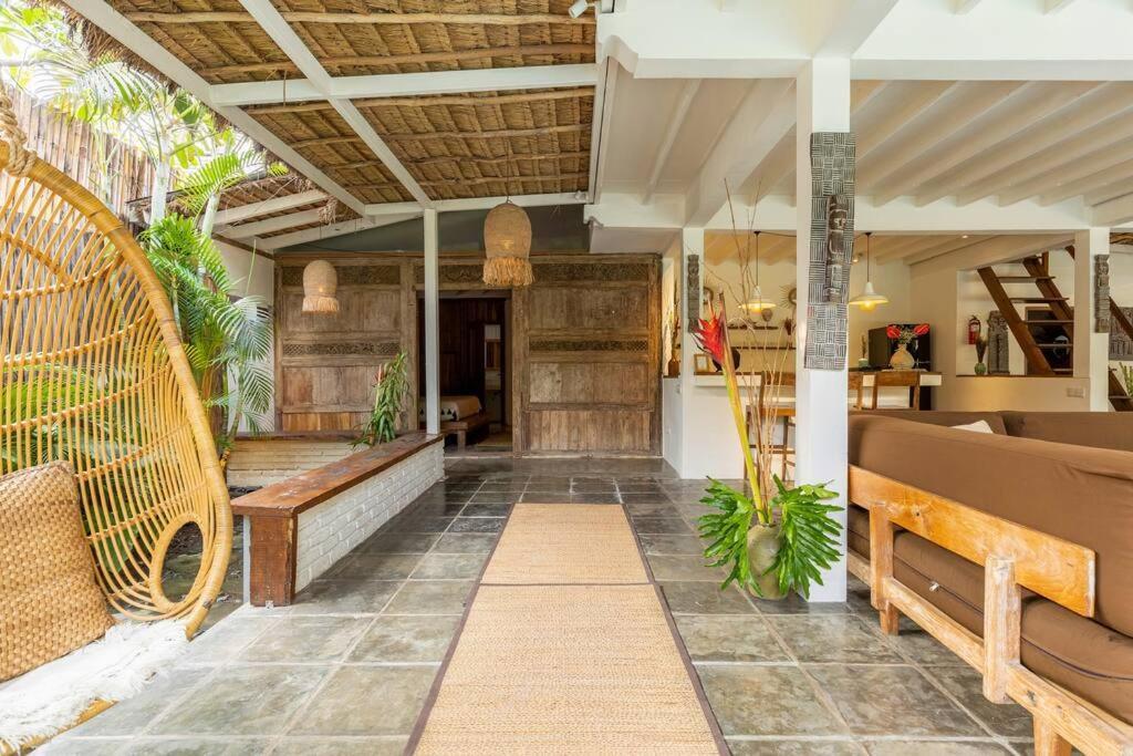 Oma - A Tropical Sanctuary Of Villa *