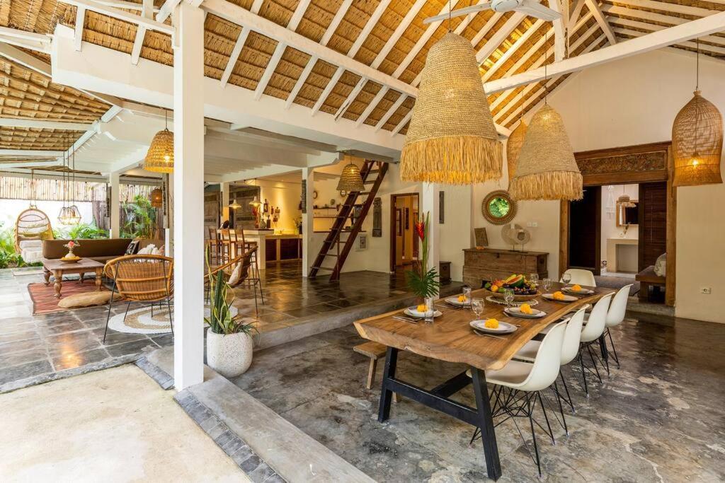Villa Oma - A Tropical Sanctuary Of Seminyak (Bali)