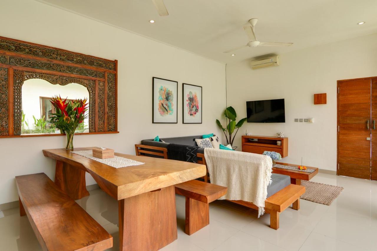 Vila 3bdr Batu Belig, 5mins To Beach