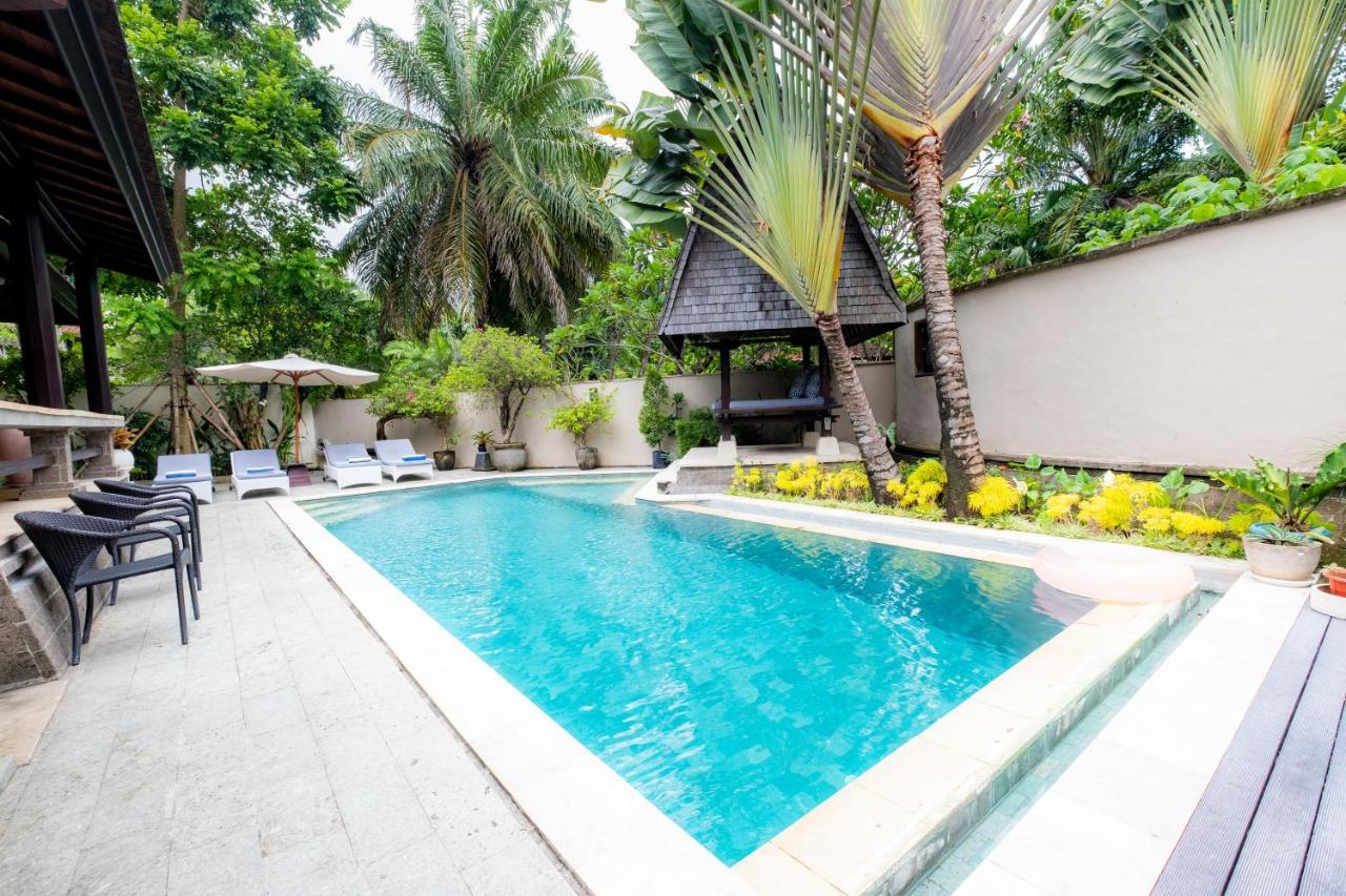 Frangipani Seminyak (Bali)