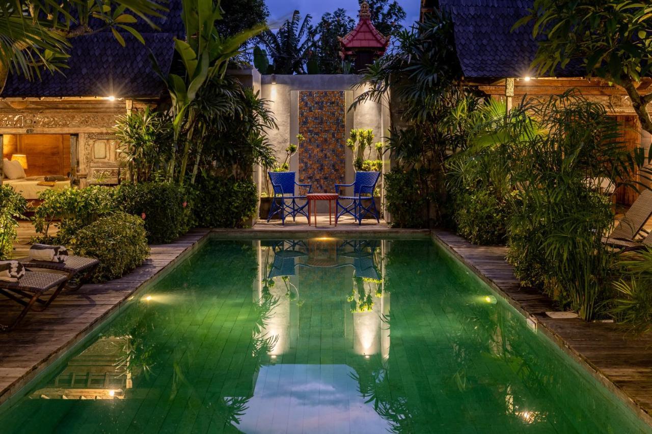 Gambar * Seminyak (Bali)