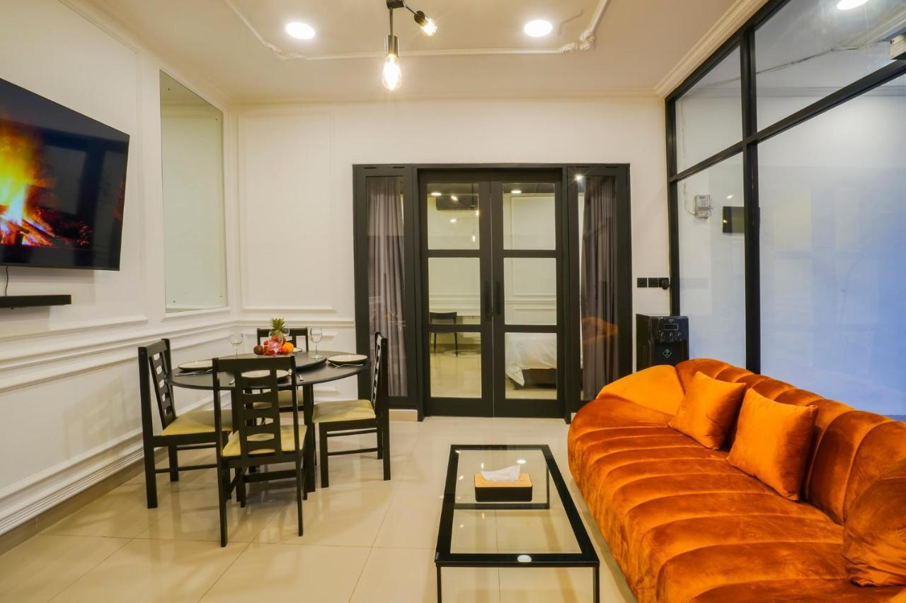 Canberra - Villa Seminyak (Bali)
