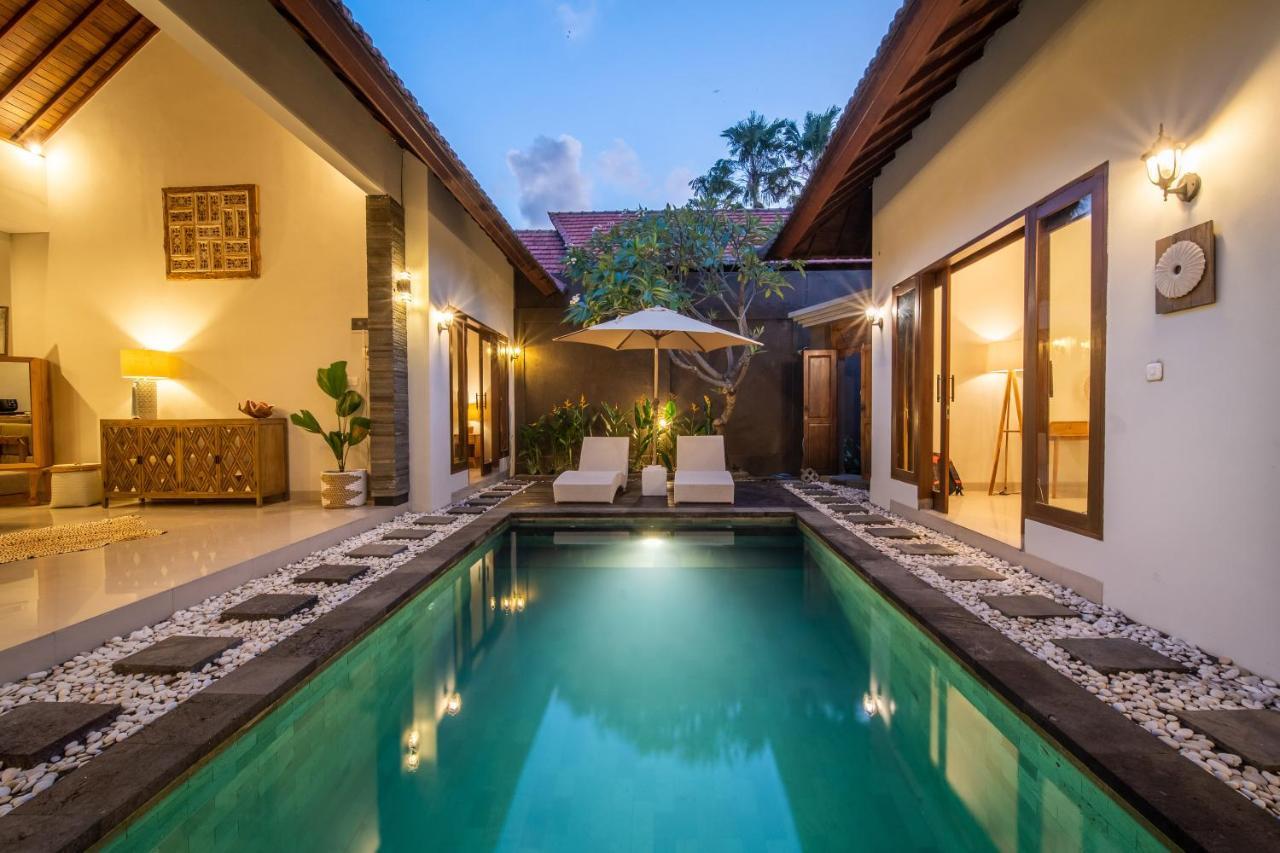 Villa Private 3 Bedrooms With Swimming Pool Seminyak