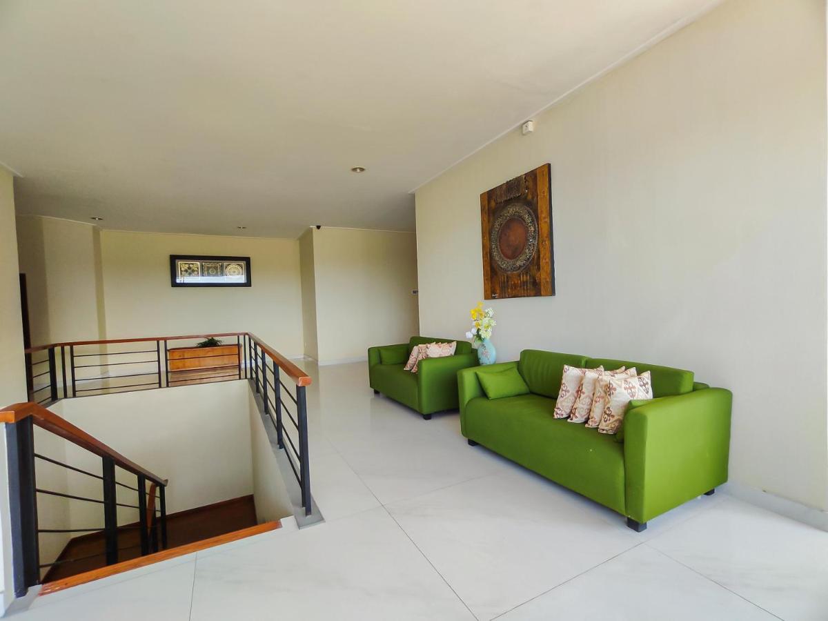 Square And Seminyak (Bali)