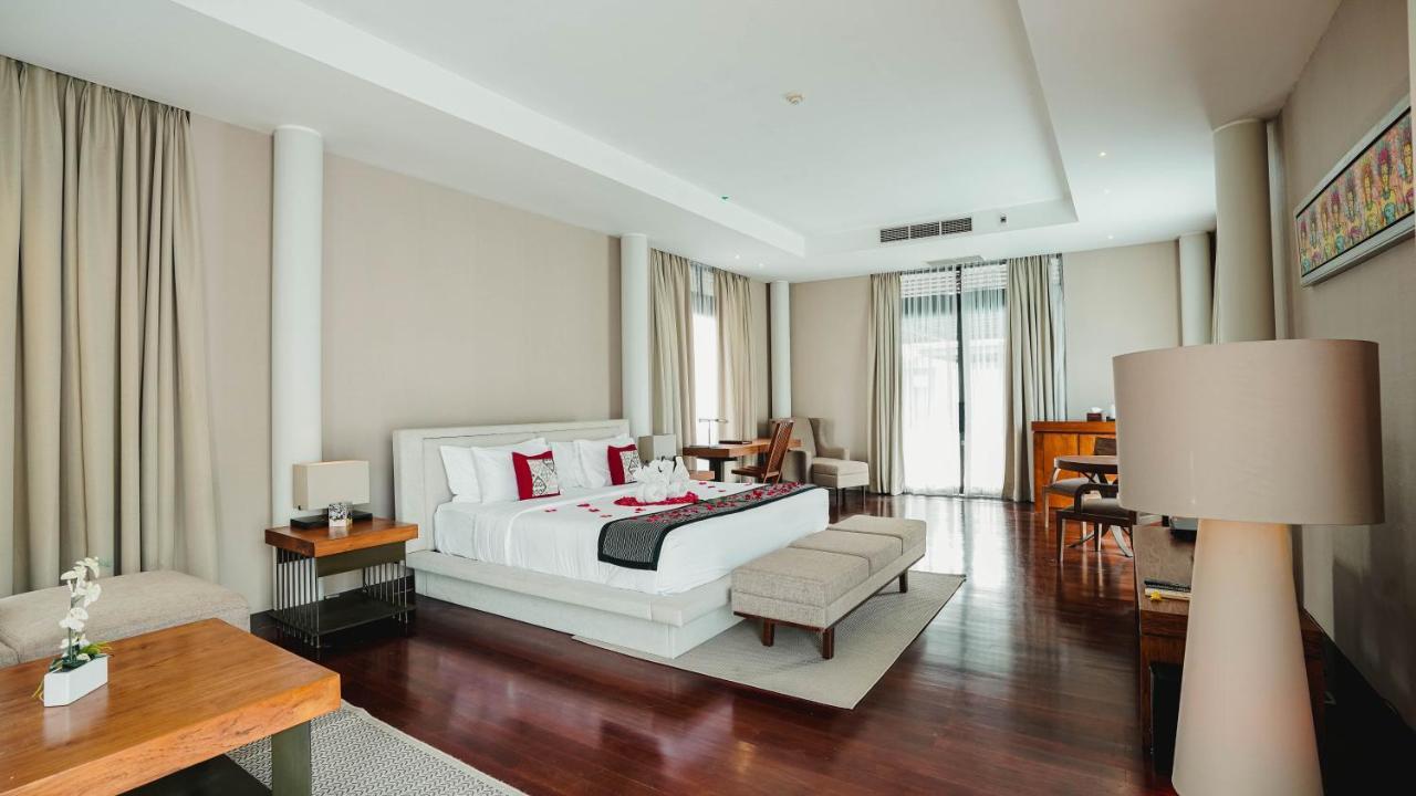 Javana Royal Villa